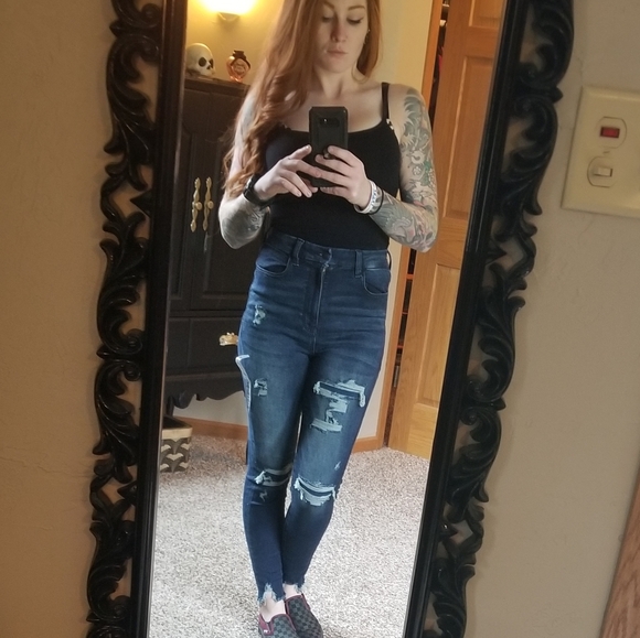 American Eagle Size 6 - Picture 4 of 4